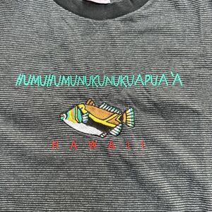Vintage Embroidered Hawaii State Fish Humuhumunukukuapuaa Striped Tee MED